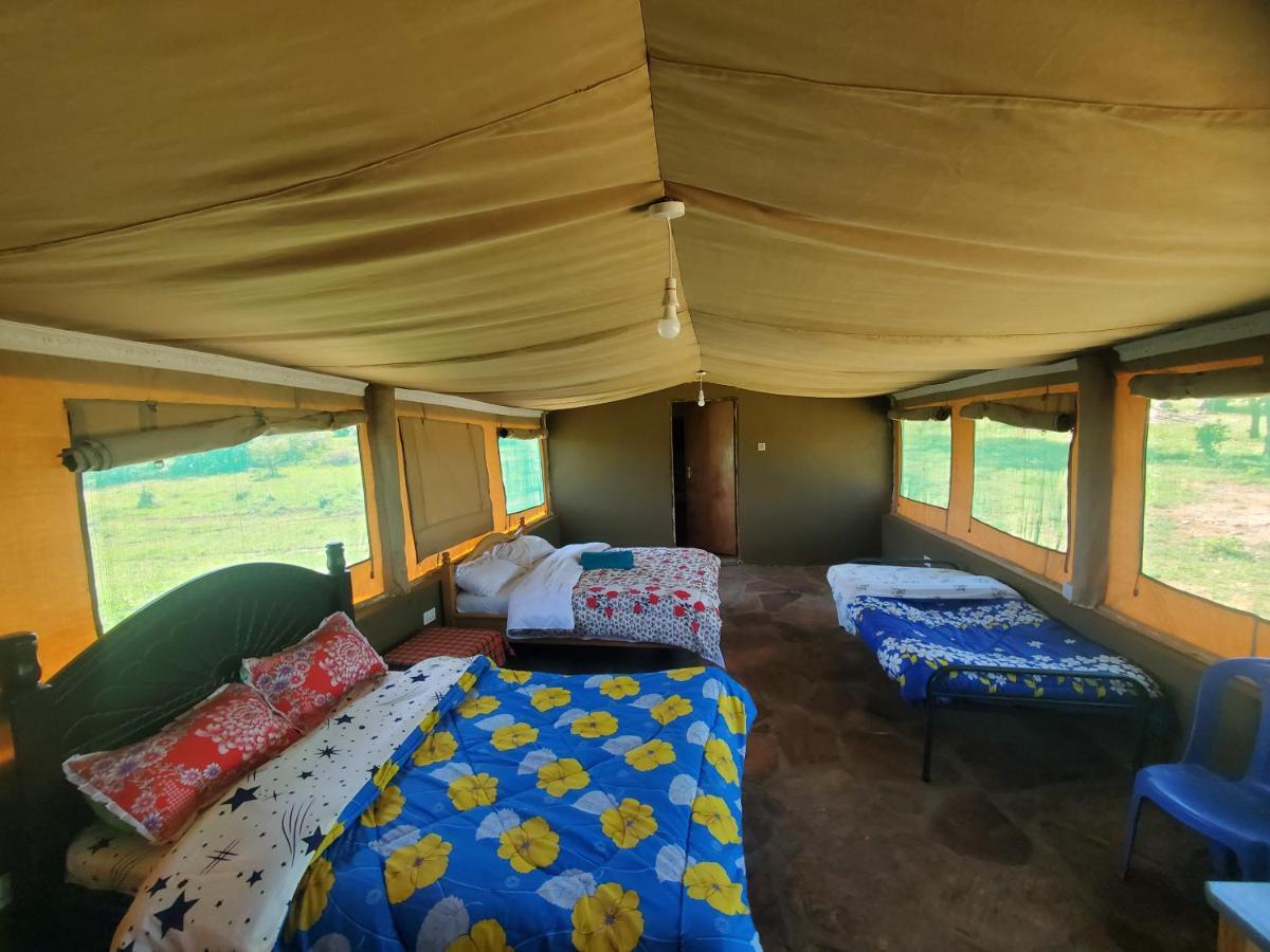 Semadep Safari Camp Bed & Breakfast Sekenani Екстериор снимка